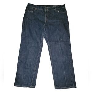 Avenue denim straight leg size 18P dark wash blue jeans